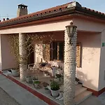 Renoviertes Ferienhaus In Pula Mit Privatem Pool