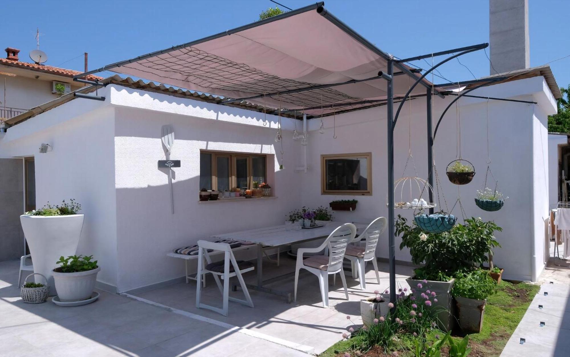 Holiday home Renoviertes In Mit Privatem Pool Pula