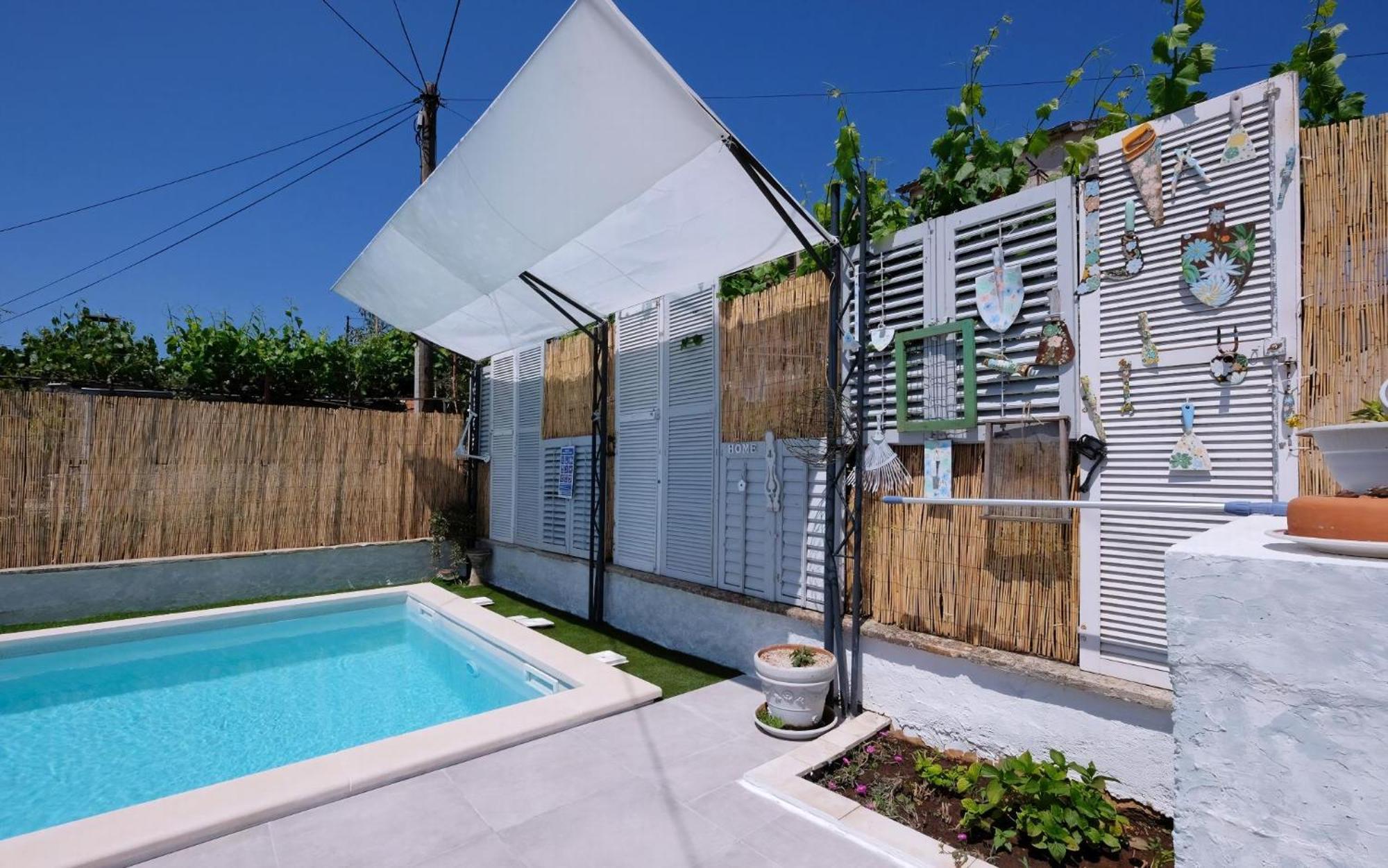 Renoviertes In Mit Privatem Pool *