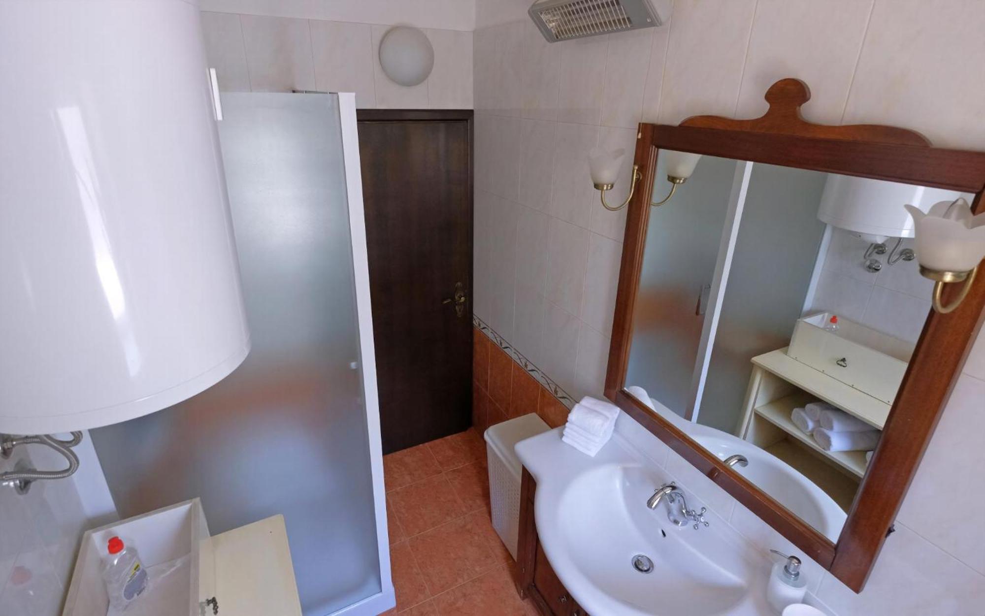 Renoviertes In Mit Privatem Pool Holiday home