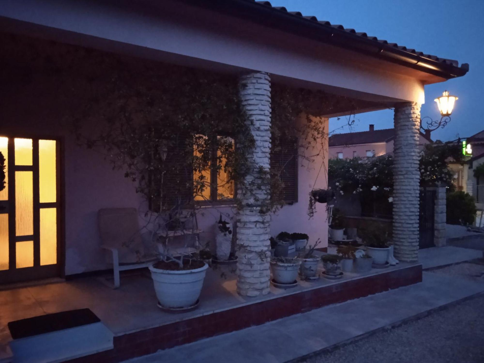 Renoviertes In Mit Privatem Pool Holiday home *